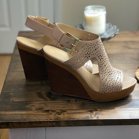 Michael Kors Wedges - Picture 4 of 6